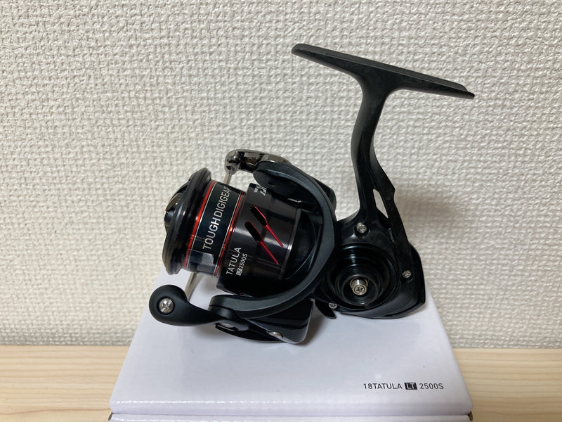 Daiwa Spinning Reel 18 TATULA LT2500S Gear Ratio 5.3:1 Fishing Reel IN BOX