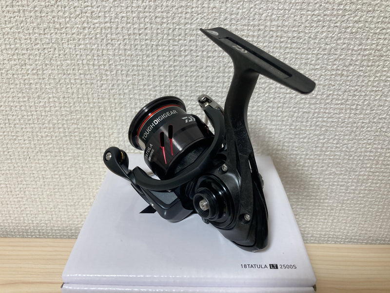 Daiwa Spinning Reel 18 TATULA LT2500S Gear Ratio 5.3:1 Fishing Reel IN BOX