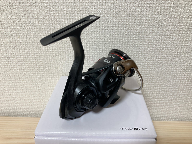 Daiwa Spinning Reel 18 TATULA LT2500S Gear Ratio 5.3:1 Fishing Reel IN BOX