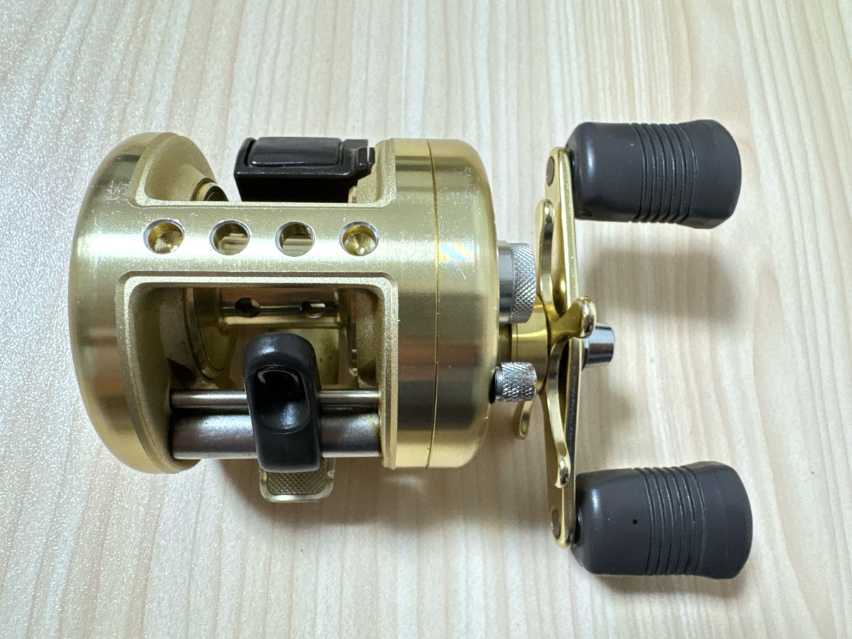 Shimano Baitcasting Reel 97 CALCUTTA 101XT Left Gear Ratio 5.8:1 Fishi