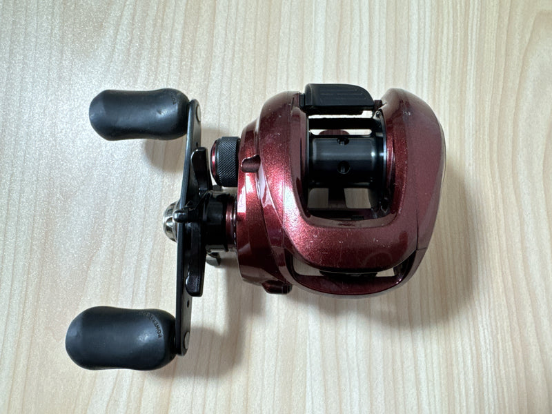 Shimano Baitcasting Reel 10 Scorpion XT 1000 Right Handed Gear Ratio 6.4:1