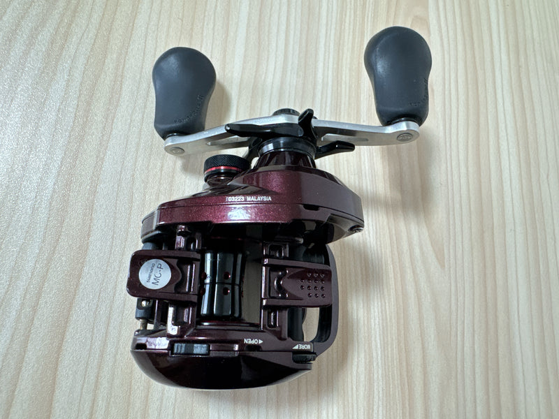 Shimano Baitcasting Reel 14 Scorpion 200 5RH850200 Right Gear Ratio 6.3:1 IN BOX