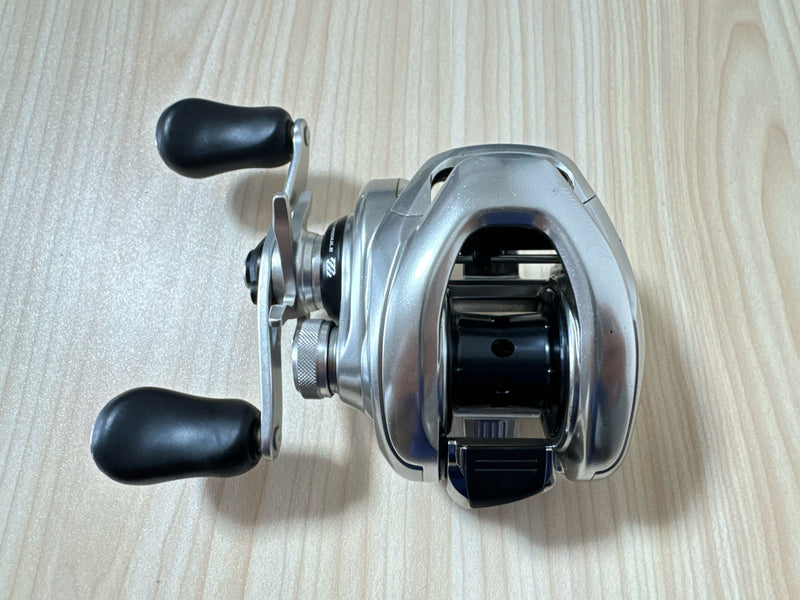 Shimano Baitcasting Reel 16 Metanium MGL HG Left Handed Gear Ratio 7.4:1 IN BOX