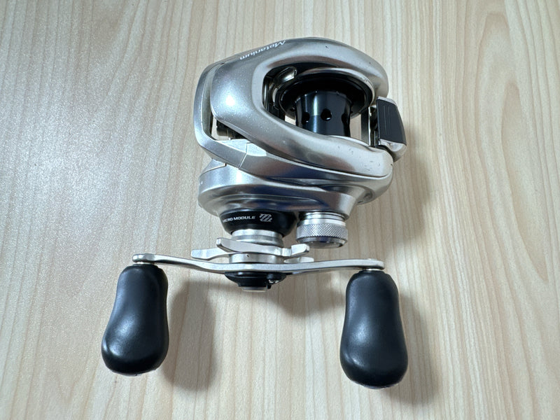 Shimano Baitcasting Reel 16 Metanium MGL HG Left Handed Gear Ratio 7.4:1 IN BOX
