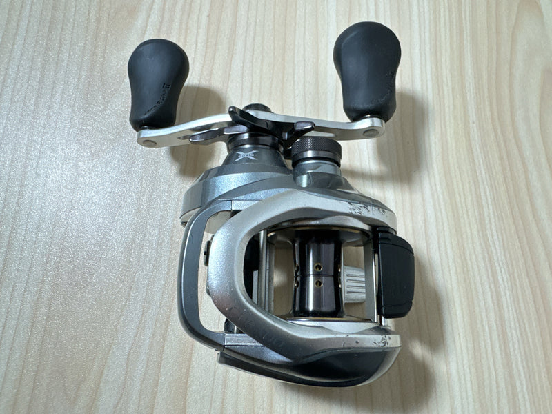 Shimano Baitcasting Reel 15 CURADO 200 Right Gear Ratio 6.3:1 Fishing Reel IN BOX