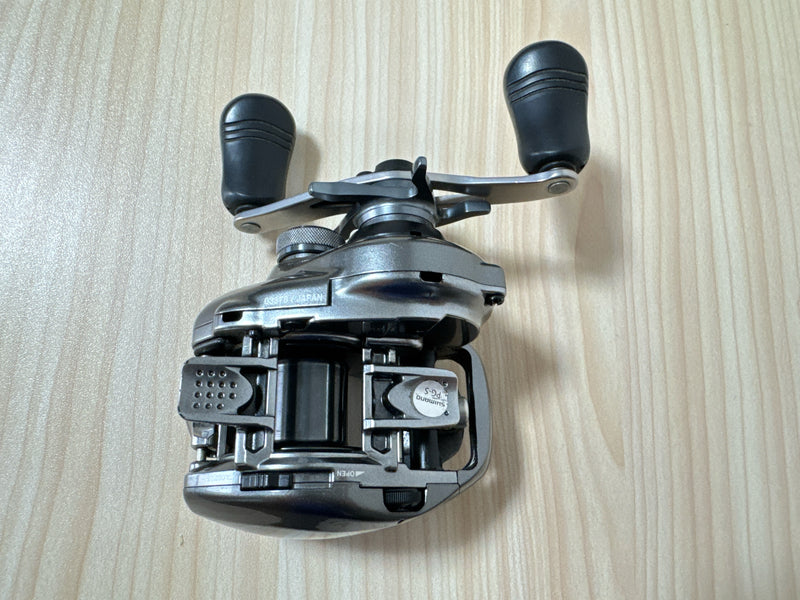 Shimano Baitcasting Reel 15 Metanium DC HG Right Gear Ratio 7.4:1 Fishing Reel IN BOX