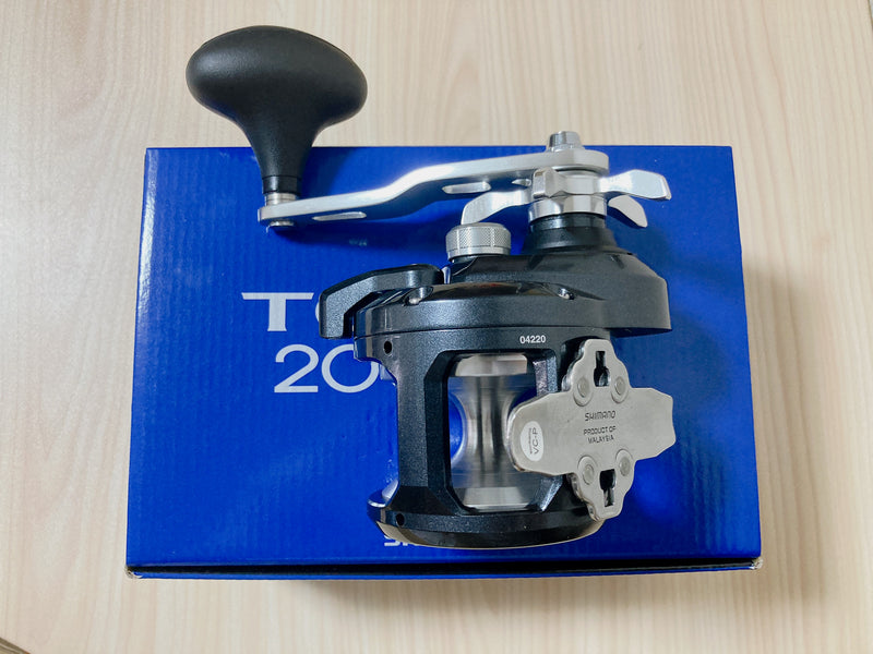 Shimano Baitcasting Reel 20 TORIUM 2000HG 6.2:1 Saltwater Fishing Reel IN BOX