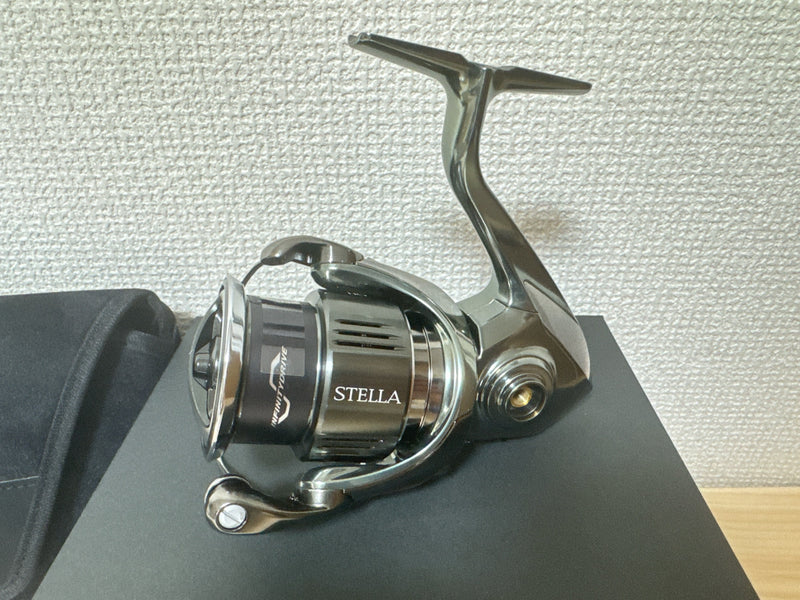 Shimano Spinning Reel 22 STELLA 3000MHG Gear Ratio 5.7:1 Fishing Reel IN BOX