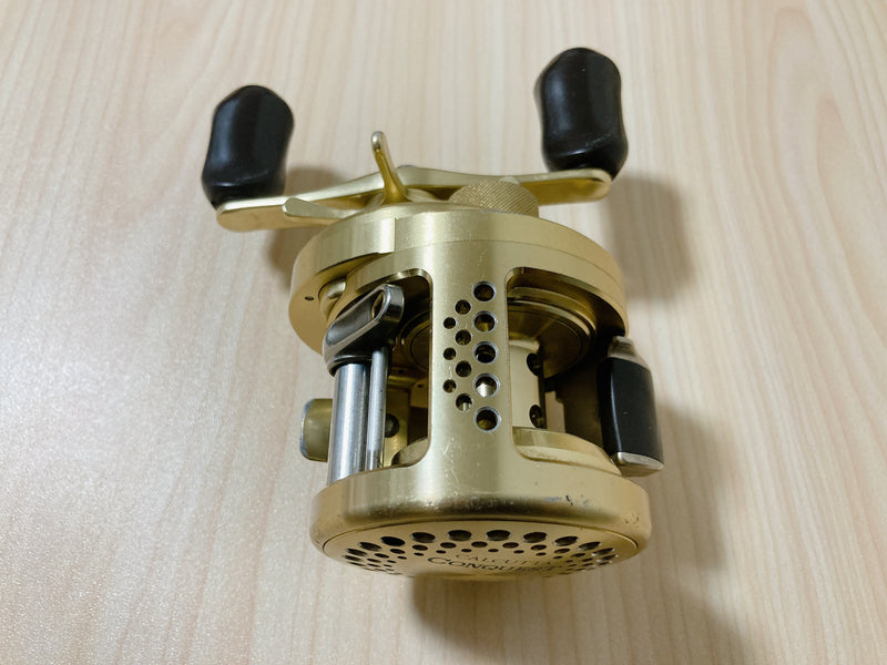 calcutta 200 fishing reel Shimano Baitcasting Reel 00 CALCUTTA CONQUEST 200 Right RH440200 Fishi