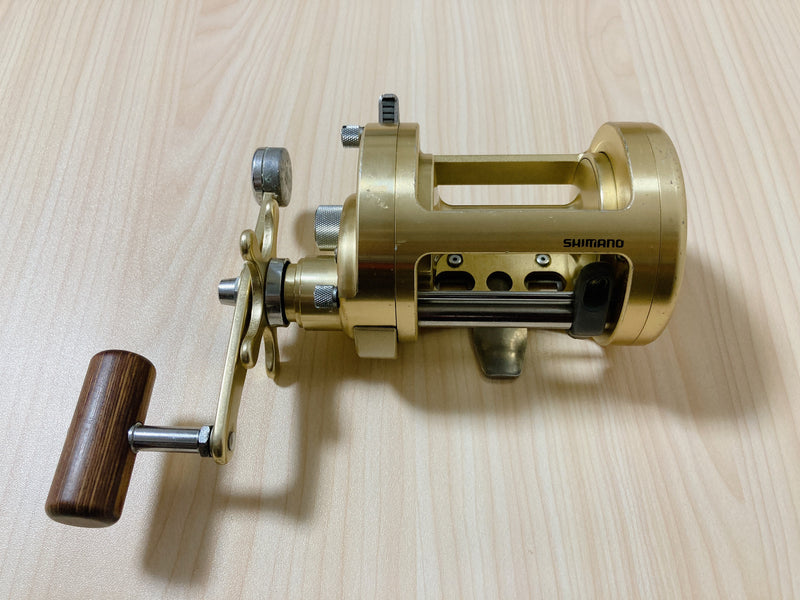 shimano 700 reel Shimano Baitcasting Reel CALCUTTA 700 Right Gear Ratio 4.7:1 Fishing R