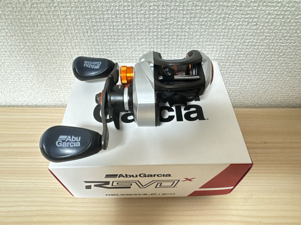 Abu Garcia Baitcasting Reel REVO 5 X-Winch Right 5.4:1 Fishing Reel IN BOX