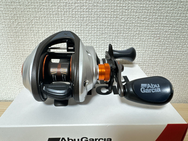Abu Garcia Baitcasting Reel REVO 5 X-Winch Right 5.4:1 Fishing Reel IN BOX