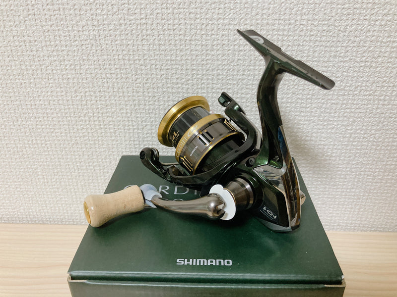 Shimano Spinning Reel Trout 18 Cardiff CI4+ C3000MHG 6.0:1 Fishing Reel IN  BOX