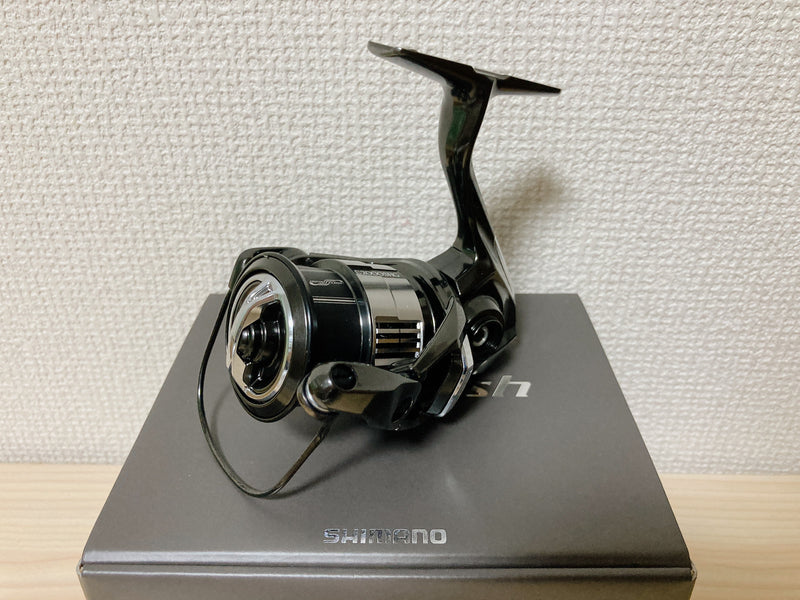 Shimano Spinning Reel 23 VANQUISH C2000SHG Gear Ratio 6.0:1 Fishing Reel IN BOX