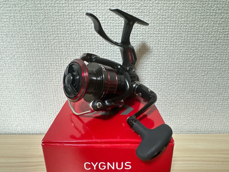 DAIWA CYGNUS 3000 LBD Spinning Reel From Japan