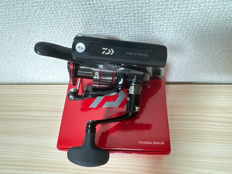 DAIWA CYGNUS 3000 LBD Spinning Reel From Japan