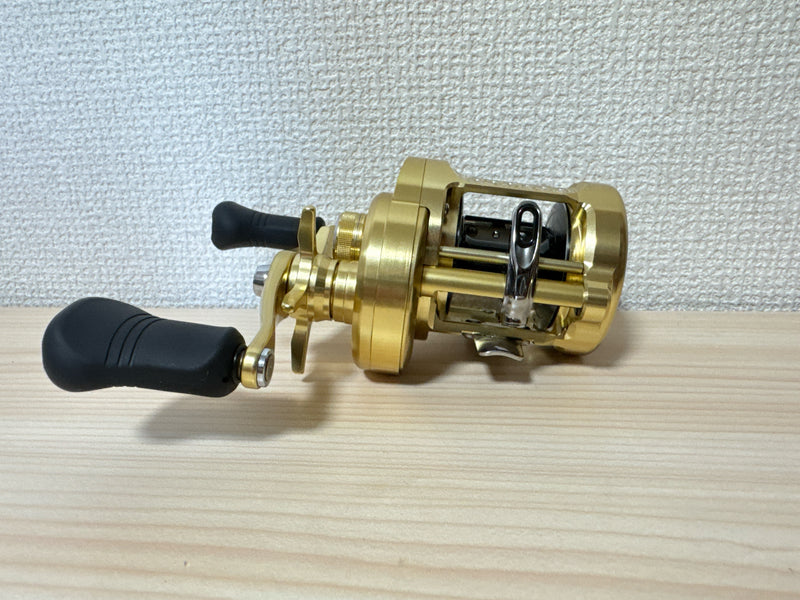 Shimano Baitcasting Reel 15 CALCUTTA CONQUEST 400 RH 5RH820400 IN BOX