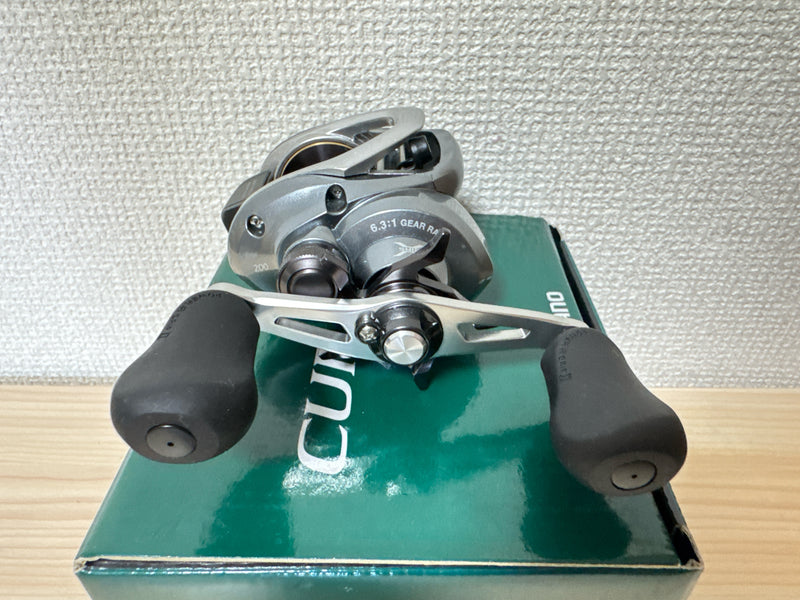 Shimano Baitcasting Reel 15 CURADO 200 Right Gear Ratio 6.3:1 Fishing Reel IN BOX