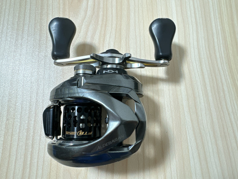 Shimano Baitcasting Reel 16 ALDEBARAN BFS XG Left Gear Ratio 8.0:1 IN BOX