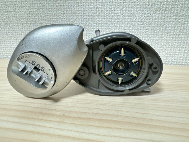 Shimano Baitcasting Reel 97 Scorpion Metanium XT Right Made In Japan