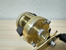 Shimano Baitcasting Reel Calcutta 100XT Right 5.8:1 Fishing Reel