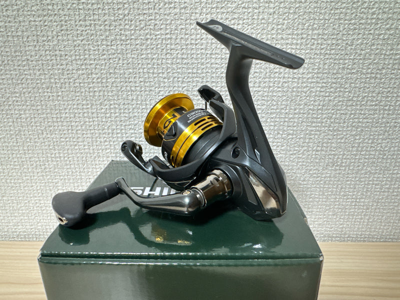 Shimano Spinning Reel 22 SAHARA C3000HG Gear Ratio 6.2:1 Fishing Reel IN BOX