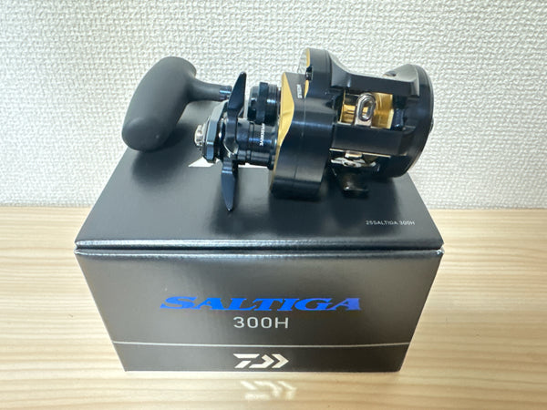 Daiwa Baitcasting Reel 25 SALTIGA 300H Right 7.3:1 Fishing Reel IN BOX