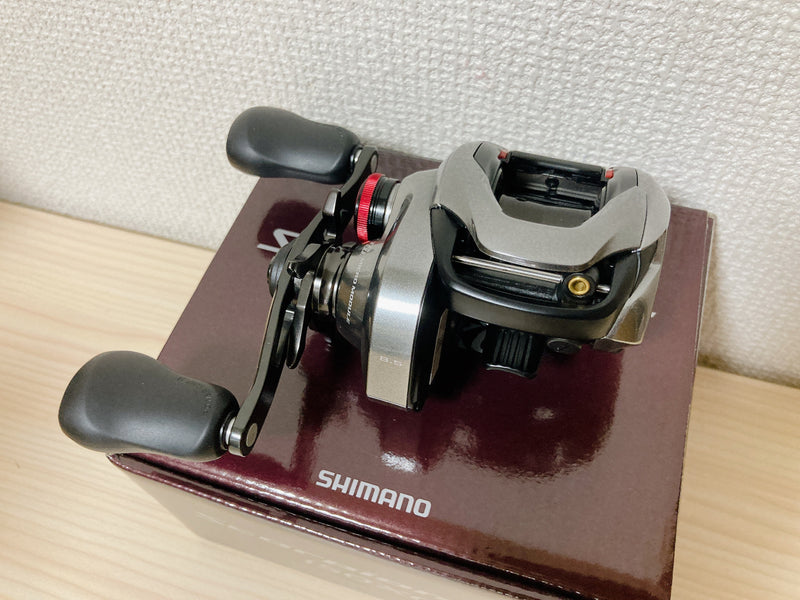 Shimano Baitcasting Reel 21 Scorpion DC 150XG Right 8.5:1 Fishing Reel IN BOX