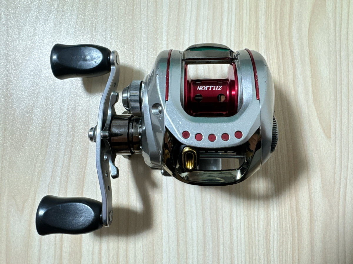 ダイワZILLION 100SHL おまけでTEAMDAIWA-X2500iA ダイワZILLION 100SHL おまけでTEAMDAIWA-X2500iA Eastackle
