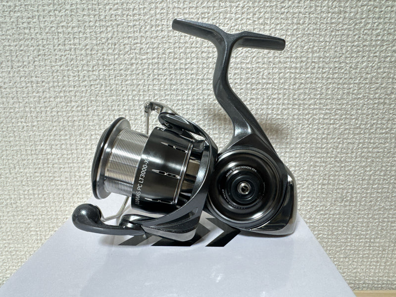 Daiwa Spinning Reel 24 LUVIAS PC LT3000-XH Gear Ratio 6.2:1 Fishing Reel IN BOX
