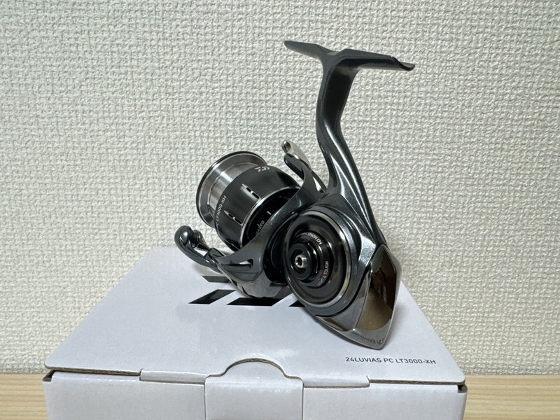 Daiwa Spinning Reel 24 LUVIAS PC LT3000-XH Gear Ratio 6.2:1 Fishing Reel IN BOX