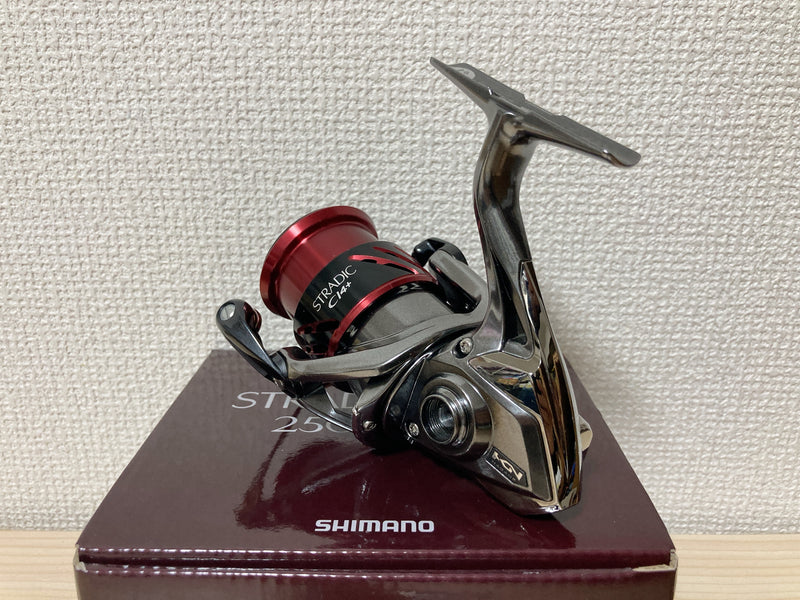 Shimano Spinning Reel 16 Stradic CI4+ 2500HGS 6.0:1 Fishing Reel IN BOX