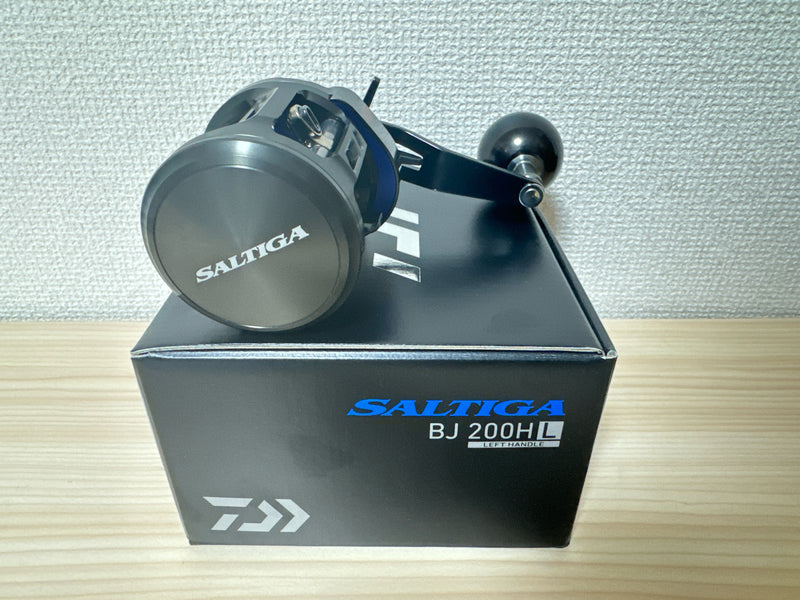 Daiwa 17 SALTIGA BJ 200-HL Baitcasting Reel for Jigging From Japan