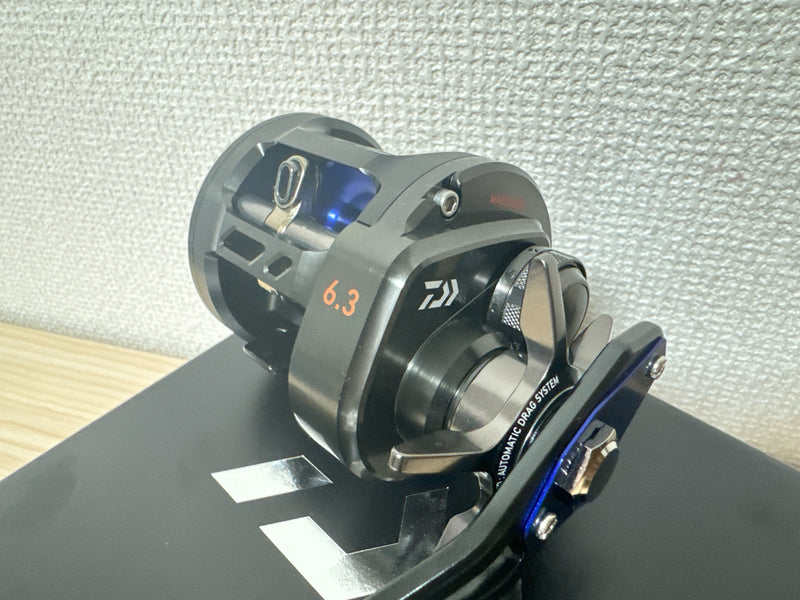 Daiwa 17 SALTIGA BJ 200-HL Baitcasting Reel for Jigging From Japan