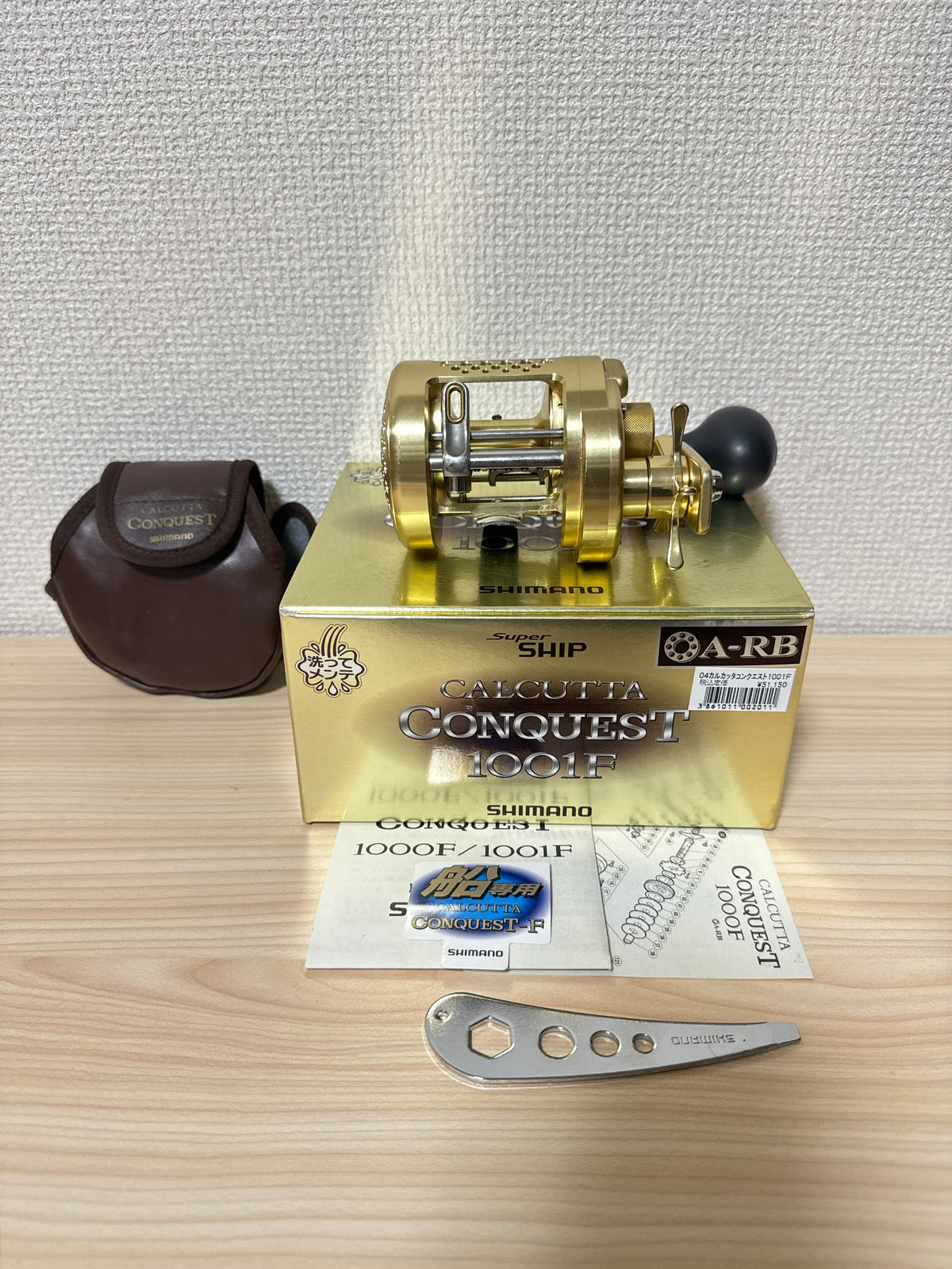 Shimano Baitcasting Reel 05 CALCUTTA CONQUEST 1001F Left Shimano Baitcasting Reel 05 CALCUTTA CONQUEST 1001F Left