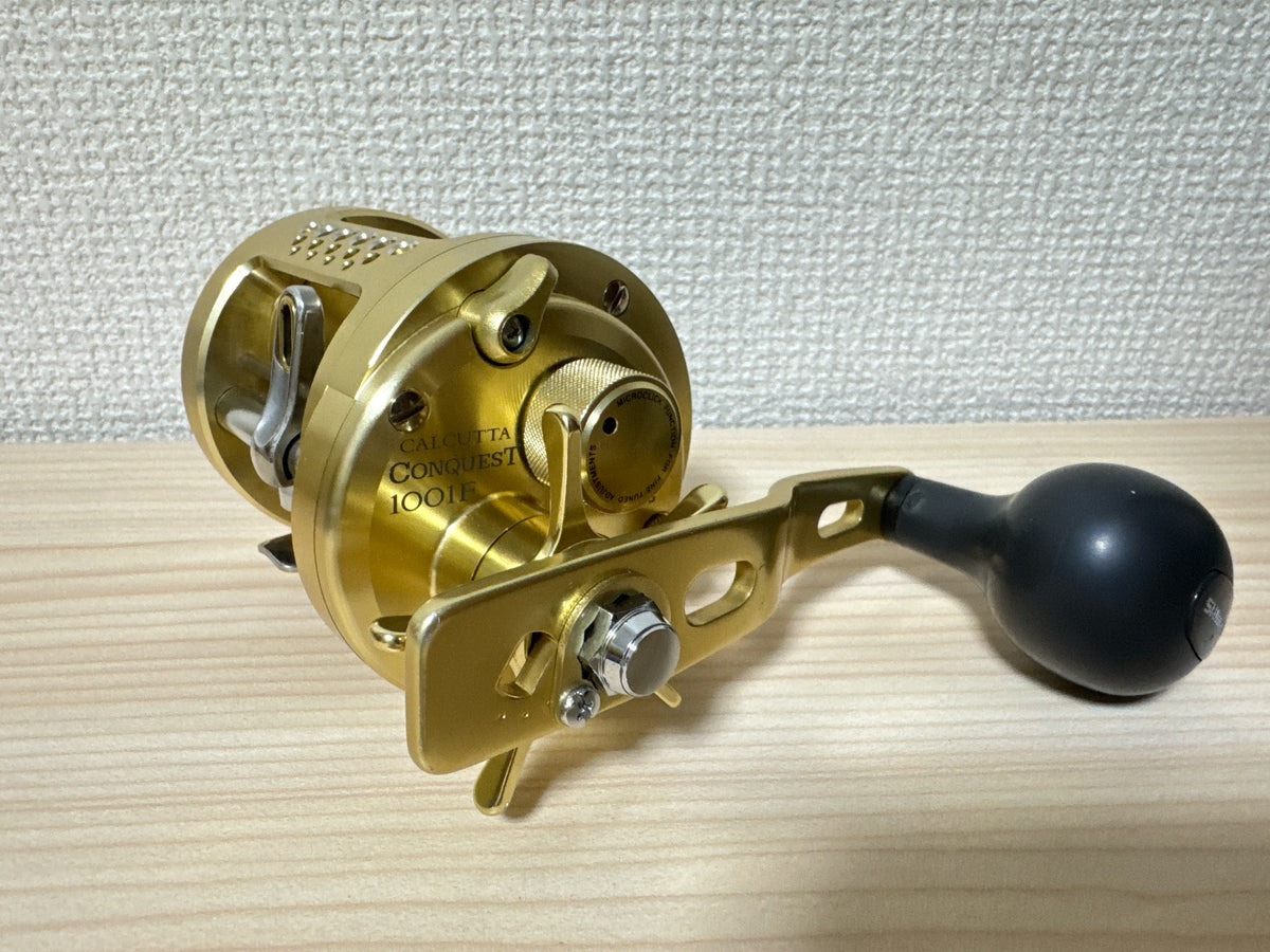Shimano Baitcasting Reel 05 CALCUTTA CONQUEST 1001F Left RF528901 Fish