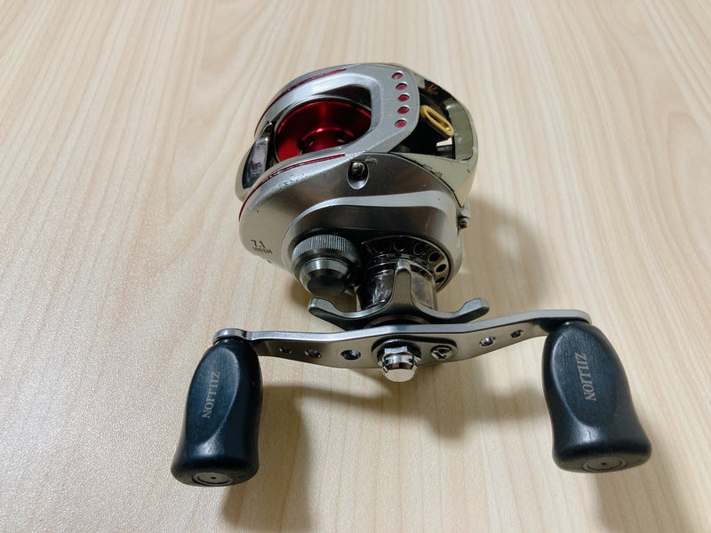 Daiwa Baitcasting Reel TEAM Daiwa ZILLION 100SH 7.1:1 Right Handle