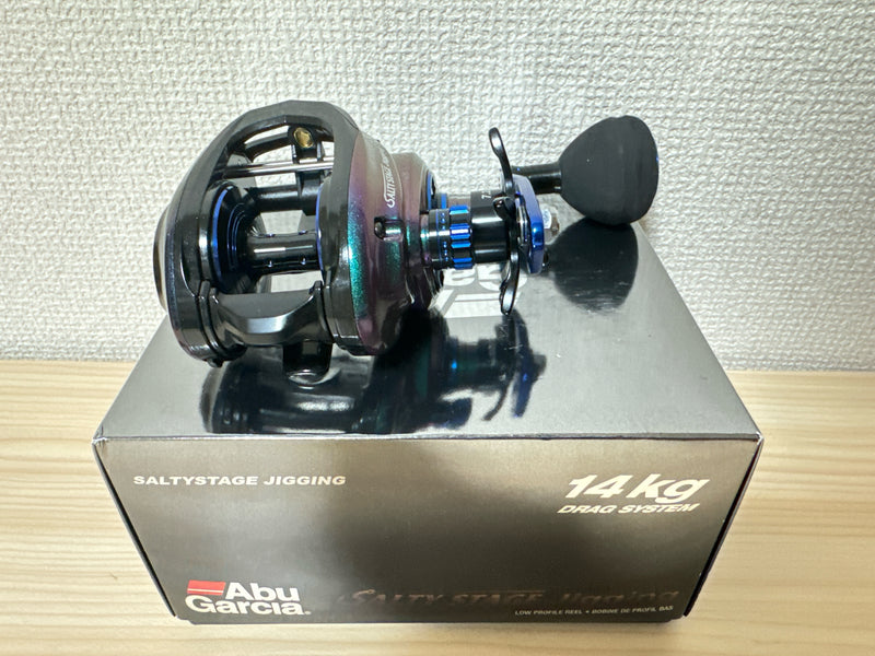 Abu Garcia Baitcasting Reel SALTY STAGE JIGGING Right 7.3:1 Fishing Reel IN BOX