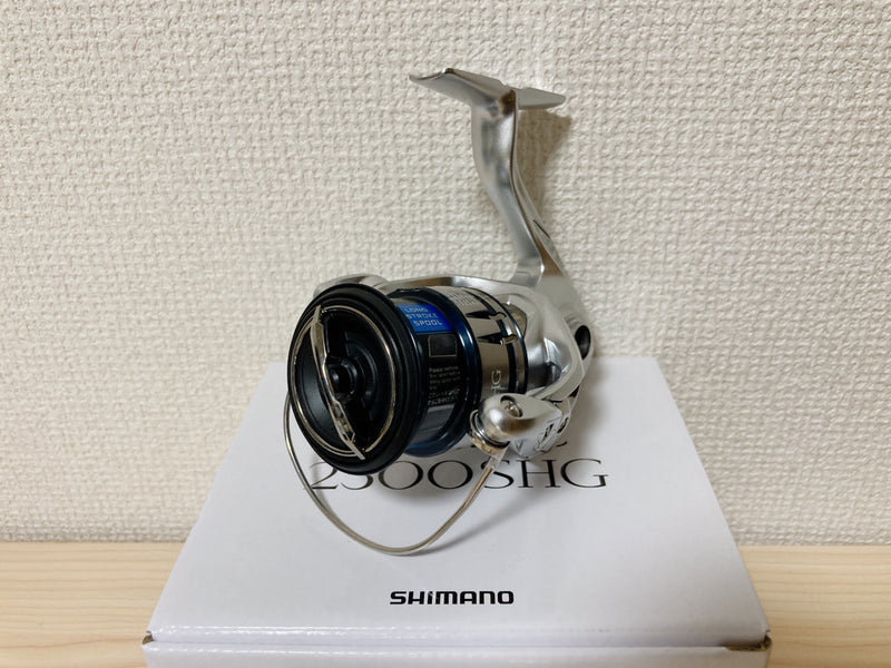 Shimano Spinning Reel 19 STRADIC 2500SHG Gear Ratio 6.0:1 Fishing Reel IN  BOX