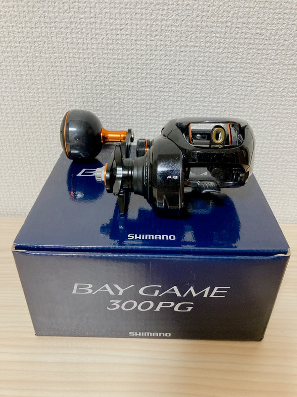 Shimano Baitcasting Reel 18 BAY GAME 300PG Right 4.8:1 Fishing Reel IN BOX