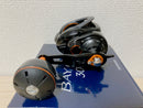 Shimano Baitcasting Reel 18 BAY GAME 300PG Right 4.8:1 Fishing Reel IN BOX