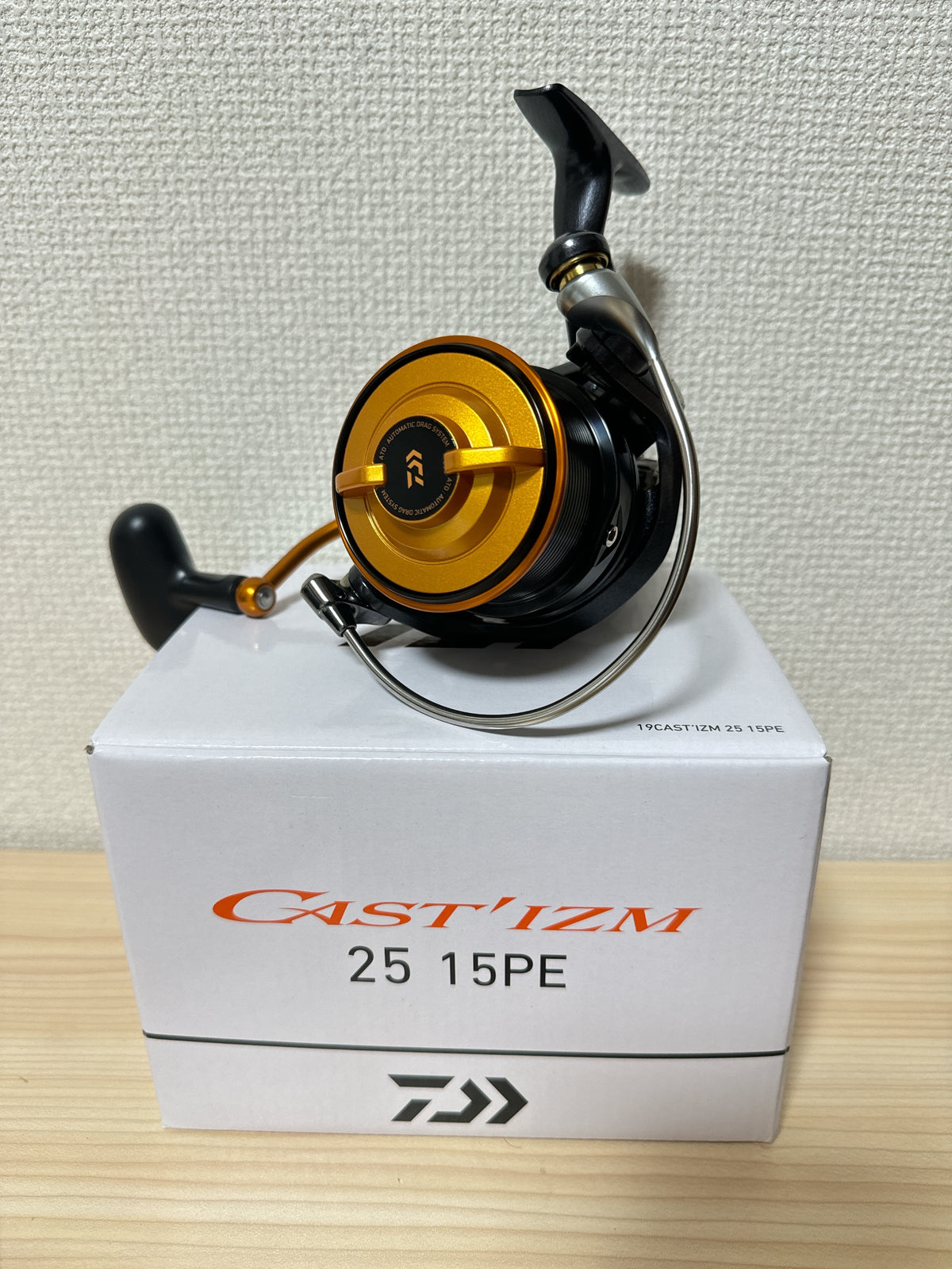 Daiwa Spinning Reel 19 CAST IZM 25 15PE 4.7:1 Surf Casting Reel Fishin