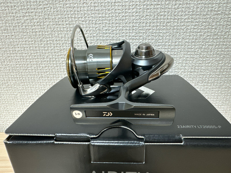 Daiwa Spinning Reel 23 AIRITY LT2000S-P 4.9:1 Fishing Reel IN BOX