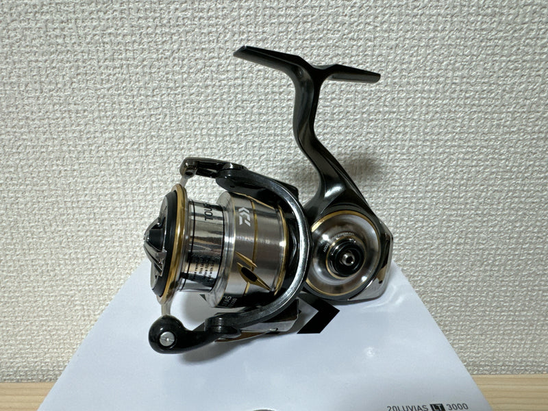 Daiwa Spinning Reel 20 LUVIAS LT3000 Gear Ratio 5.2:1 Fishing Reel IN BOX