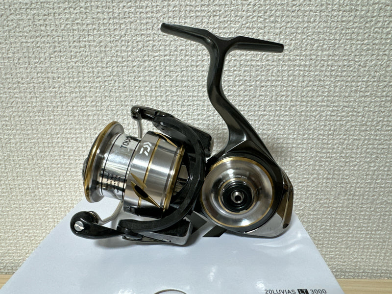 Daiwa Spinning Reel 20 LUVIAS LT3000 Gear Ratio 5.2:1 Fishing Reel IN BOX