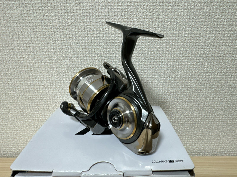 Daiwa Spinning Reel 20 LUVIAS LT3000 Gear Ratio 5.2:1 Fishing Reel IN BOX