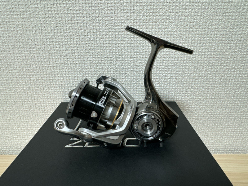 Abu Garcia Spinning Reel ZENON 2000S Gear Ratio 5.2:1 Fishing Reel IN BOX