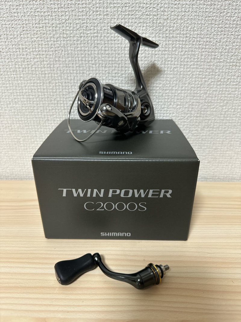 Shimano Spinning Reel 24 TWIN POWER C2000S Gear Ratio 5.1:1 Fishing Reel IN BOX