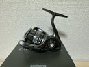 Shimano Spinning Reel 24 TWIN POWER C2000S Gear Ratio 5.1:1 Fishing Reel IN BOX
