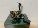 Shimano Spinning Reel 22 SAHARA 1000 Gear Ratio 5.0:1 Fishing Reel IN BOX